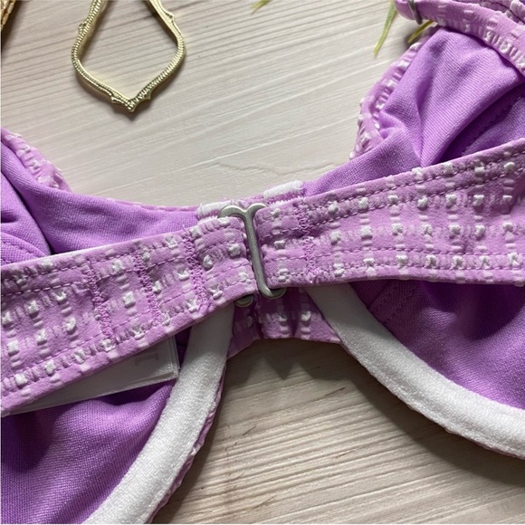 Billabong Lilac 𑁍 Violet Bikini Top - Picture 7 of 14